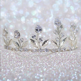 Gold Leaf Tiara - Vintage - Inspired Bridal Crown with Zircon, Ideal for Weddings, Birthdays, Anniversaries & Cosplay Parties - Venuston